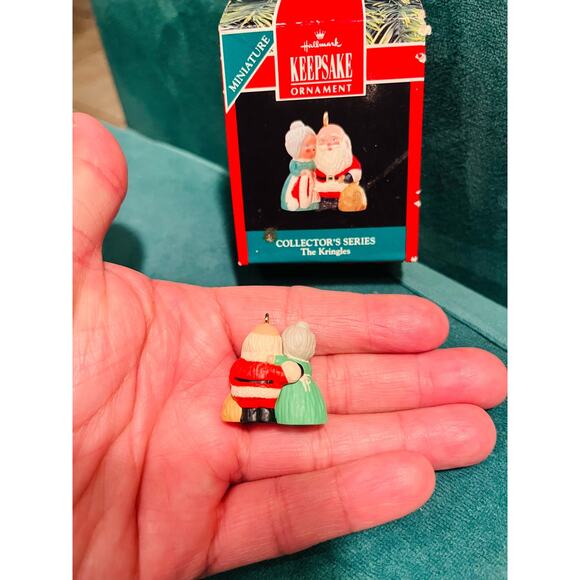 Hallmark Vintage keepsake ornament collector series The Kringles 1990 - Picture 3 of 6